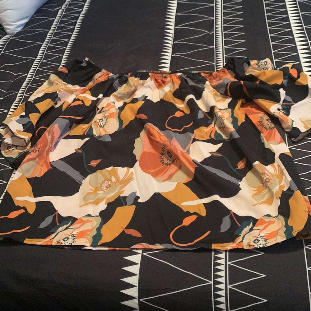 Blouse size L flowers